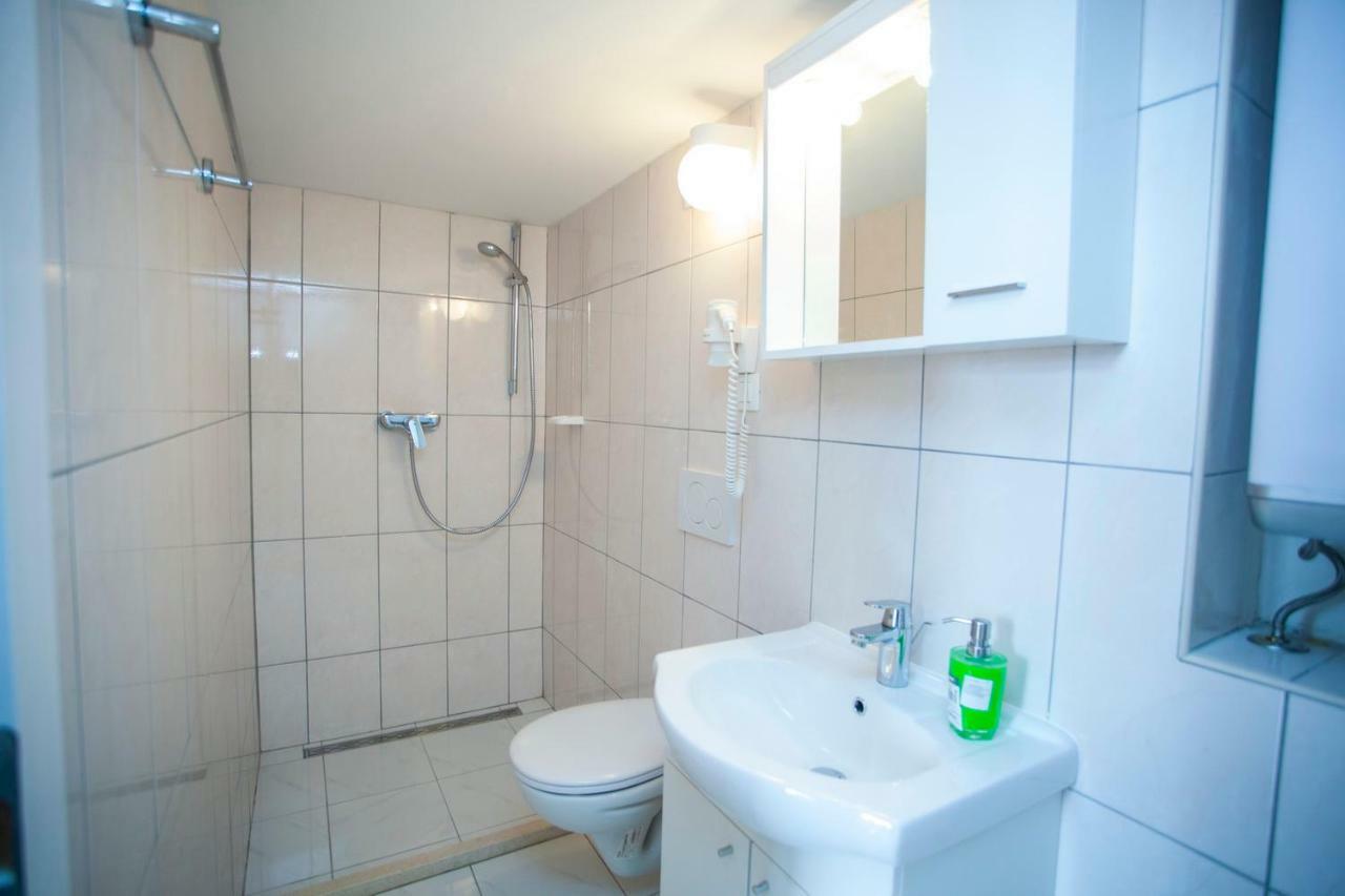Apartments Vlado Podgora Luaran gambar
