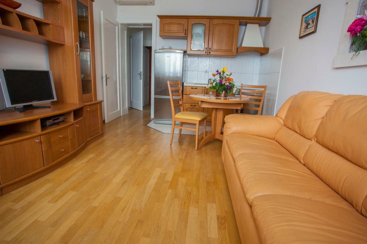 Apartments Vlado Podgora Luaran gambar